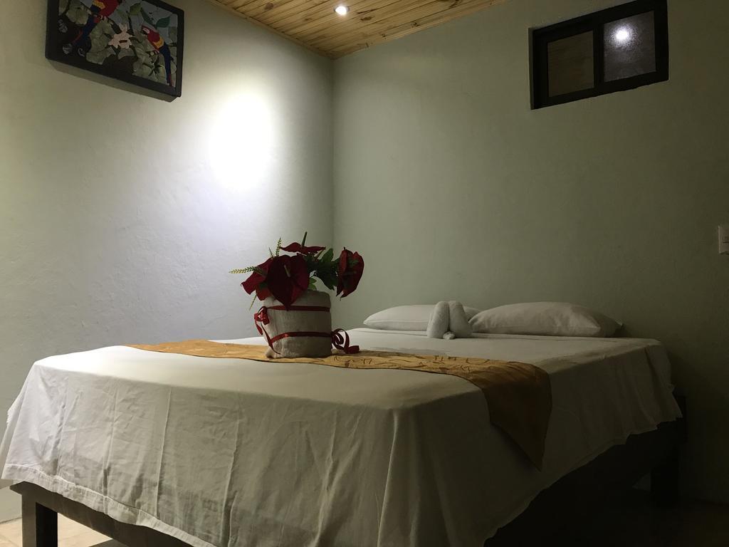Manuel Antonio Hostel Resort Dış mekan fotoğraf