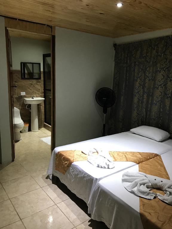Manuel Antonio Hostel Resort Dış mekan fotoğraf