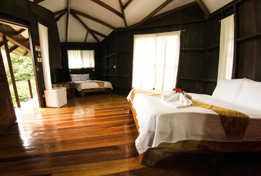 Manuel Antonio Hostel Resort Dış mekan fotoğraf