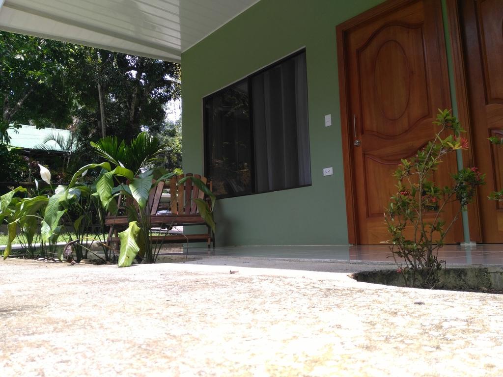 Manuel Antonio Hostel Resort Dış mekan fotoğraf