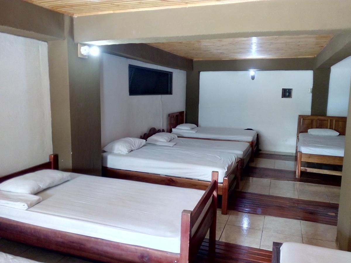 Manuel Antonio Hostel Resort Dış mekan fotoğraf